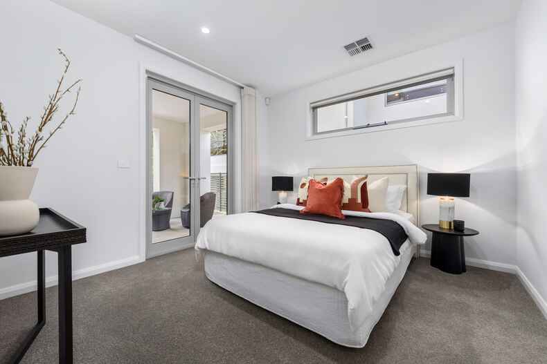 2/54 Jacka Crescent Campbell