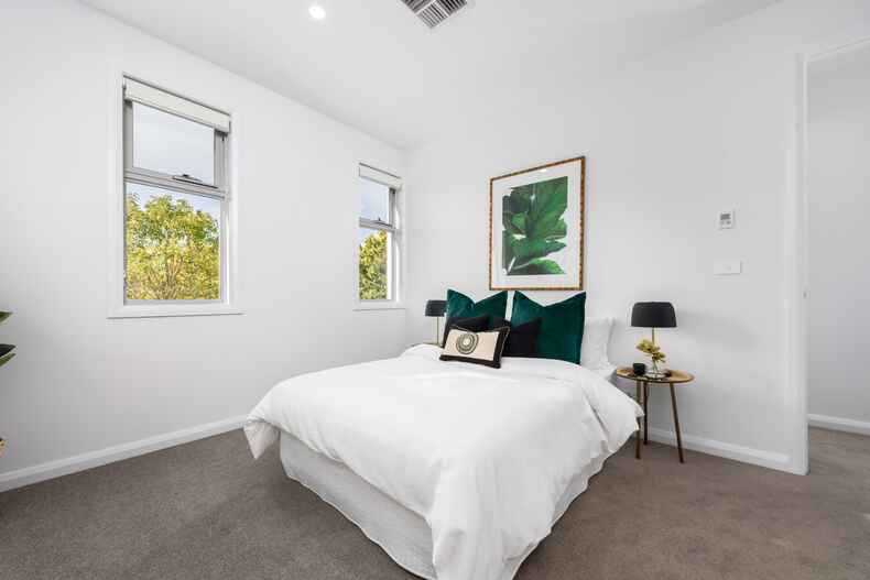 2/54 Jacka Crescent Campbell