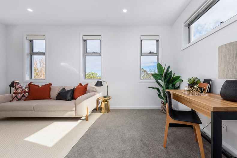 2/54 Jacka Crescent Campbell