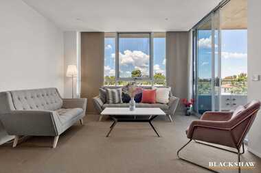 32/5 Burbury Close Barton