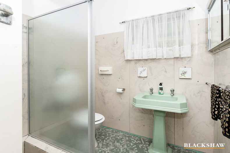 19 Bronte Crescent Sunshine Bay