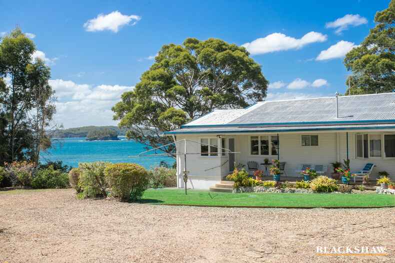 19 Bronte Crescent Sunshine Bay