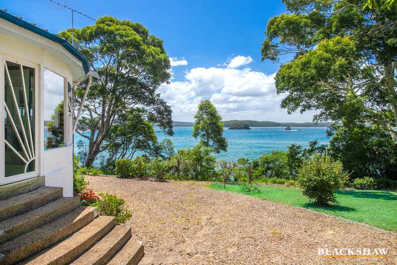19 Bronte Crescent Sunshine Bay
