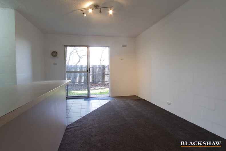 4/10 Waniassa Street Queanbeyan