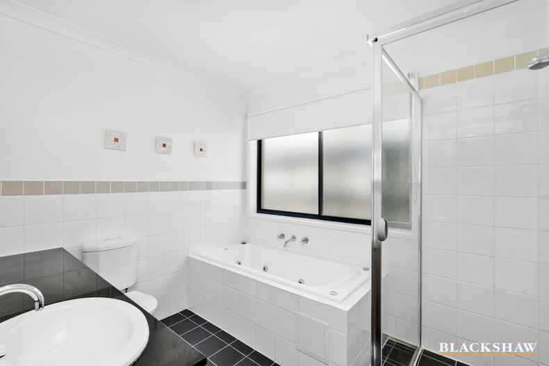 7 Eva West Street Gungahlin