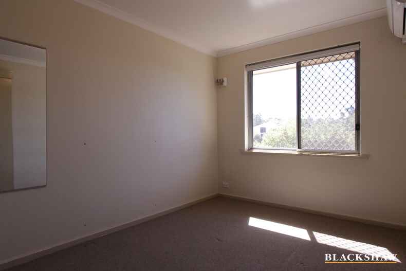 3/2 Donald Road Queanbeyan