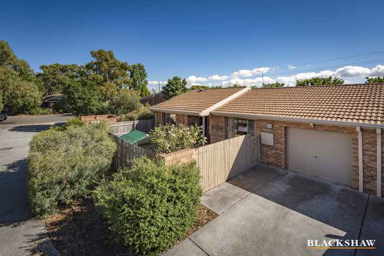 8/22 Flora Place Palmerston