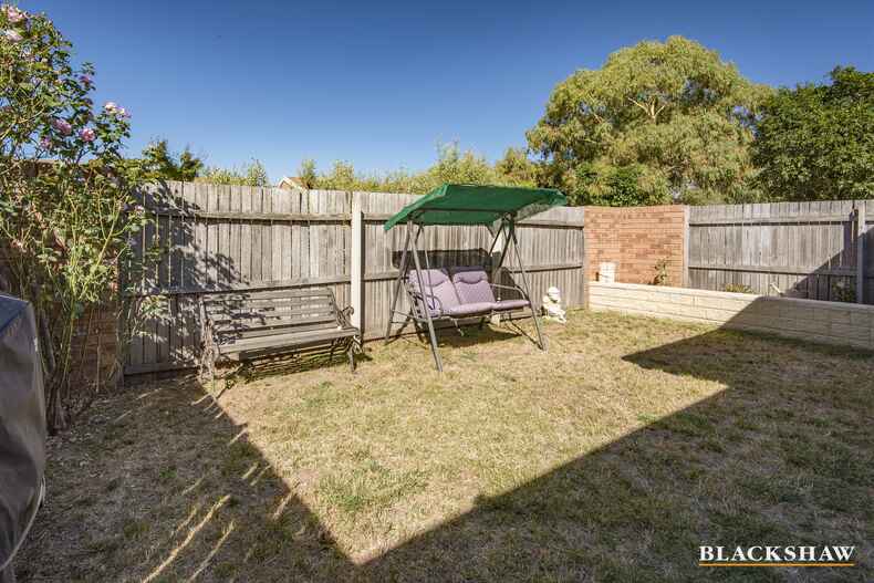 8/22 Flora Place Palmerston
