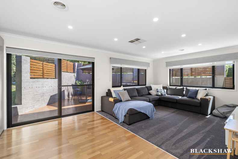 2 Benaroon Circuit Amaroo