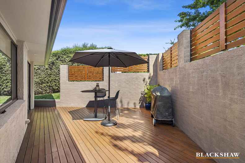 2 Benaroon Circuit Amaroo