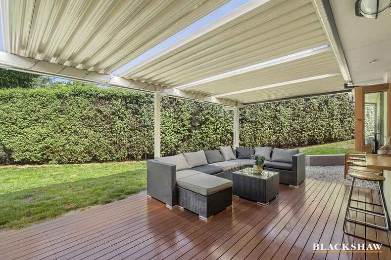 2 Benaroon Circuit Amaroo