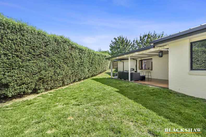 2 Benaroon Circuit Amaroo
