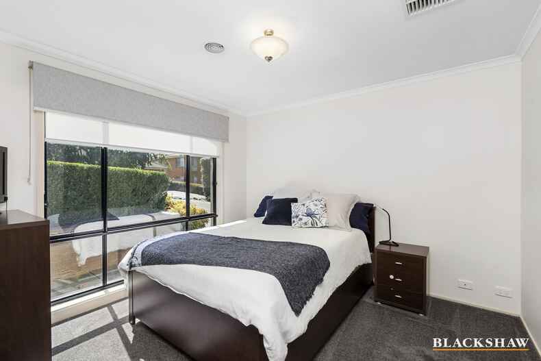 2 Benaroon Circuit Amaroo