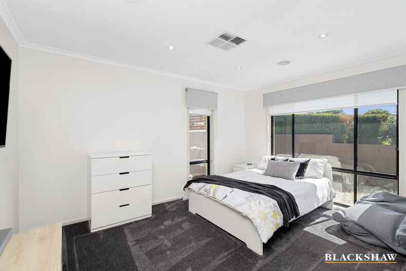 2 Benaroon Circuit Amaroo