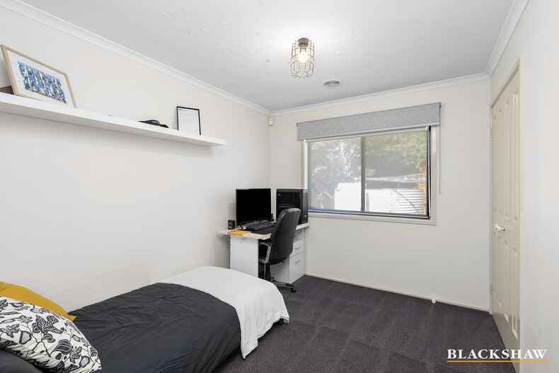 2 Benaroon Circuit Amaroo