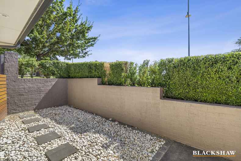2 Benaroon Circuit Amaroo