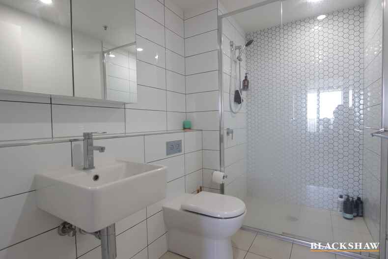 1707/120 Eastern Valley Way Belconnen
