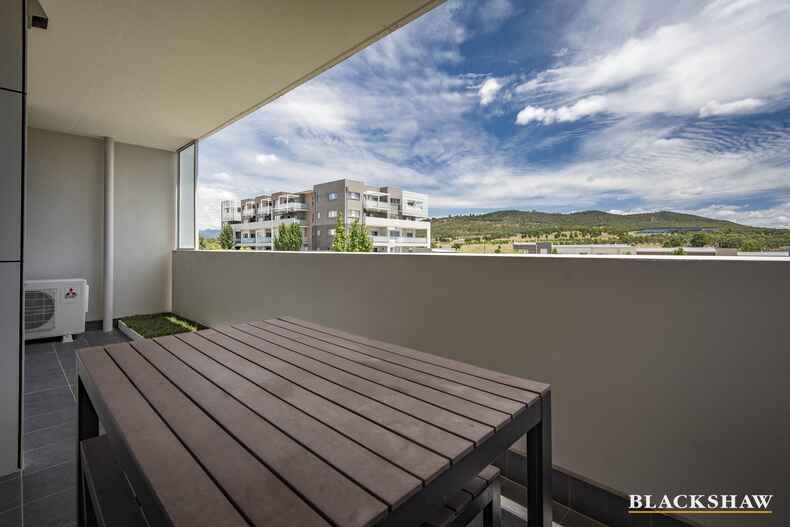 226/30 Phillip Hodgins Street Wright