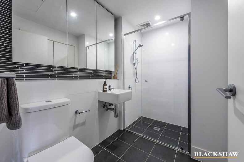 226/30 Phillip Hodgins Street Wright