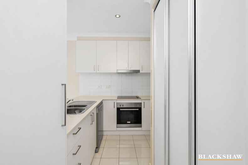 2/17 Majura Avenue Dickson