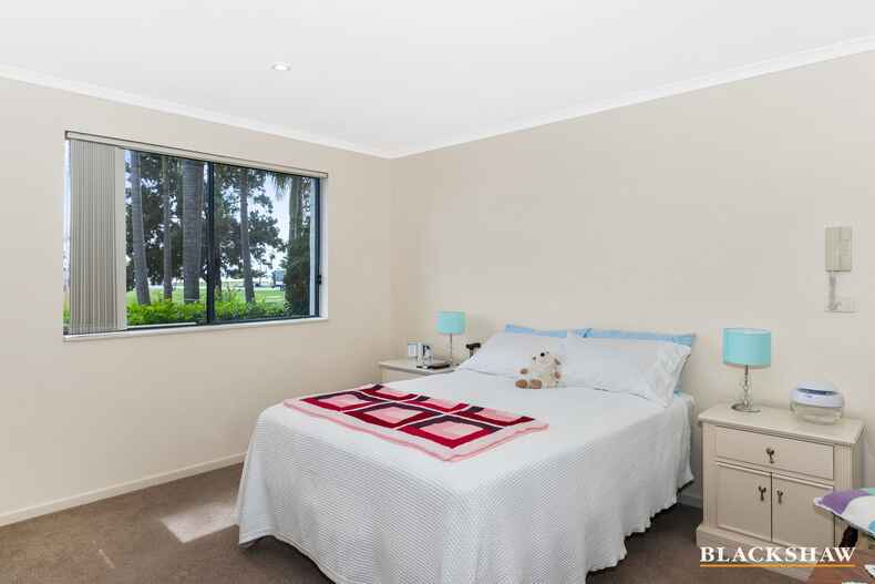 1/216 Beach Road Batehaven