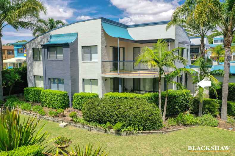 1/216 Beach Road Batehaven