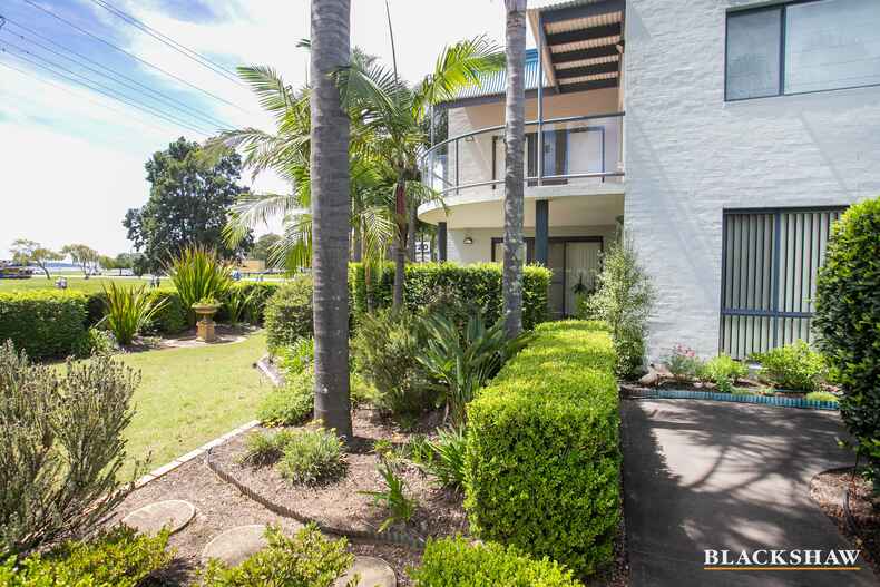 1/216 Beach Road Batehaven