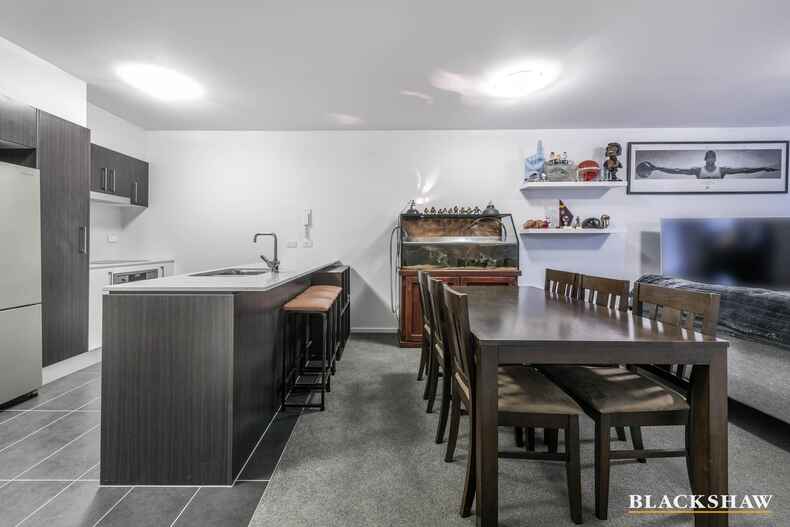76/40 Philip Hodgins Street Wright