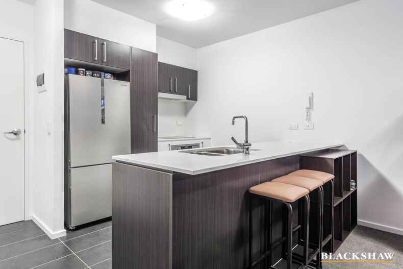 76/40 Philip Hodgins Street Wright