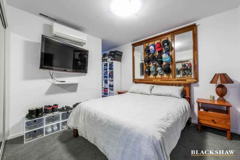 76/40 Philip Hodgins Street Wright