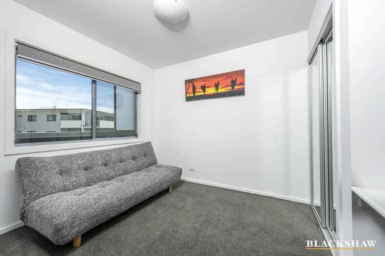 76/40 Philip Hodgins Street Wright