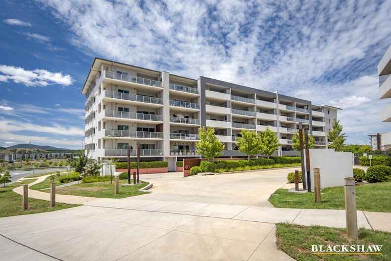 76/40 Philip Hodgins Street Wright