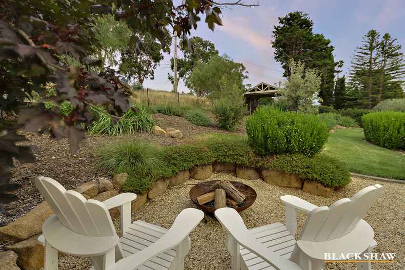 125 Hawkesbury Crescent Farrer