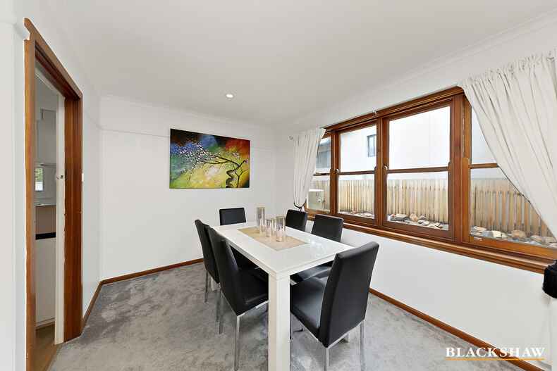 27 Nathan Street Deakin