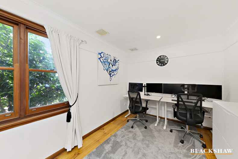 27 Nathan Street Deakin
