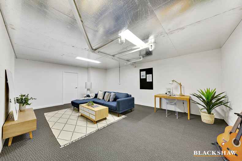 15 Durville Crescent Griffith