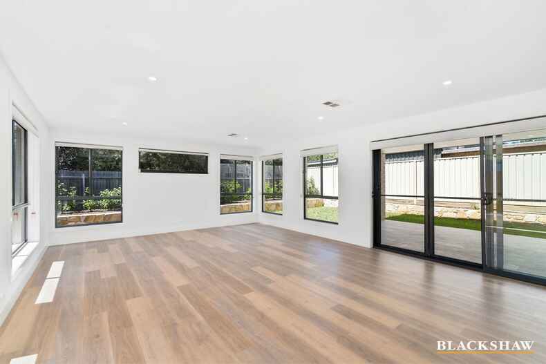 1/212 Southern Cross Drive Latham