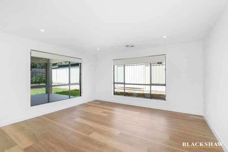 1/212 Southern Cross Drive Latham