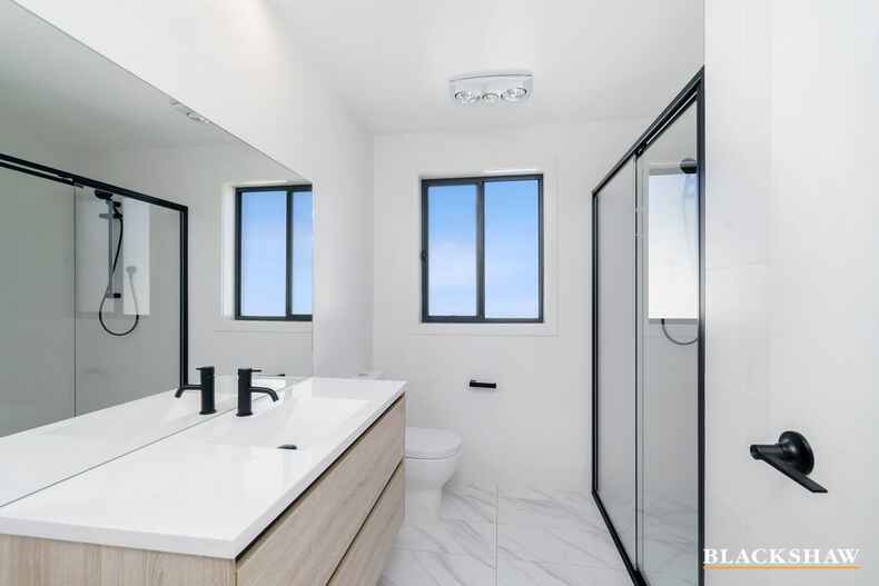 1/212 Southern Cross Drive Latham