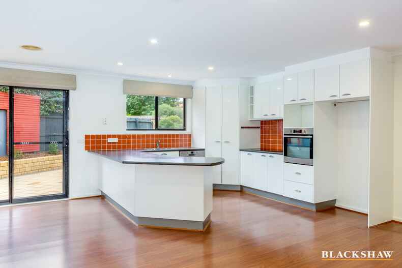 8 Clarendon Street Amaroo
