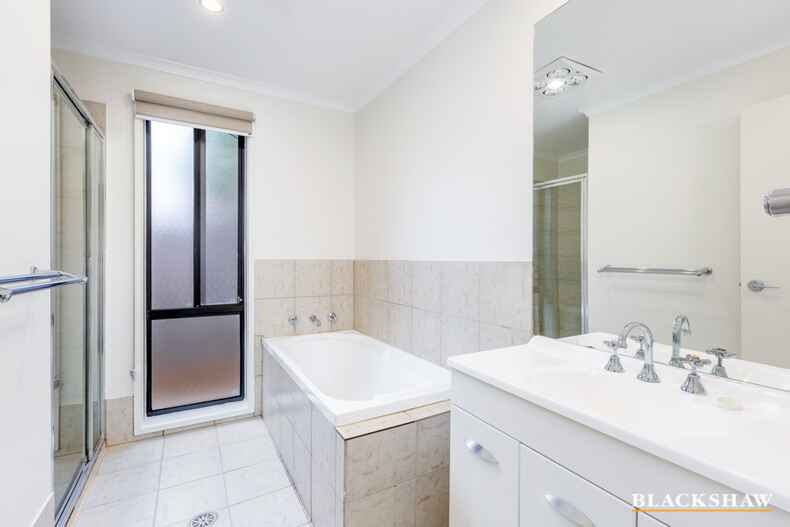 8 Clarendon Street Amaroo