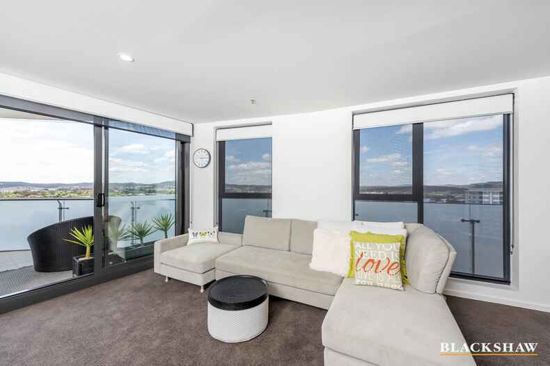 318/1 Anthony Rolfe Avenue Gungahlin