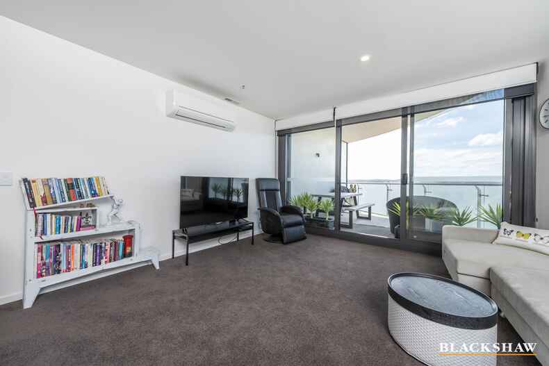 318/1 Anthony Rolfe Avenue Gungahlin