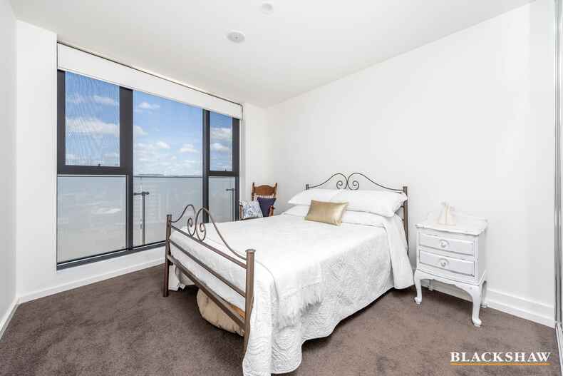 318/1 Anthony Rolfe Avenue Gungahlin