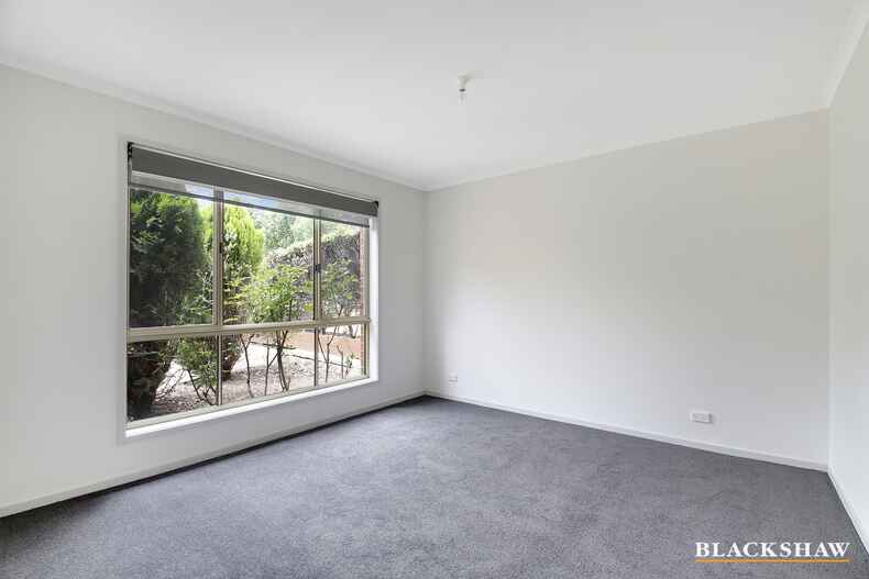 8 Lockhart Place Amaroo