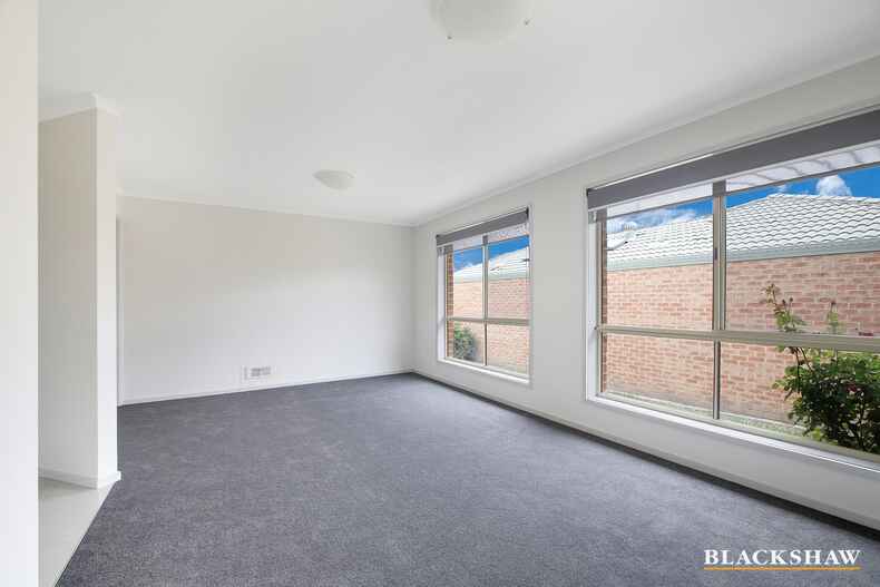 8 Lockhart Place Amaroo