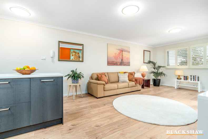 1/75 Elizabeth Jolley Crescent Franklin