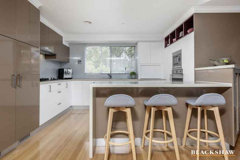 22 Nunan Crescent Oxley