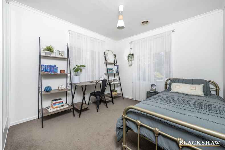 22 Nunan Crescent Oxley