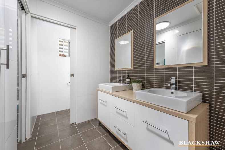 22 Nunan Crescent Oxley